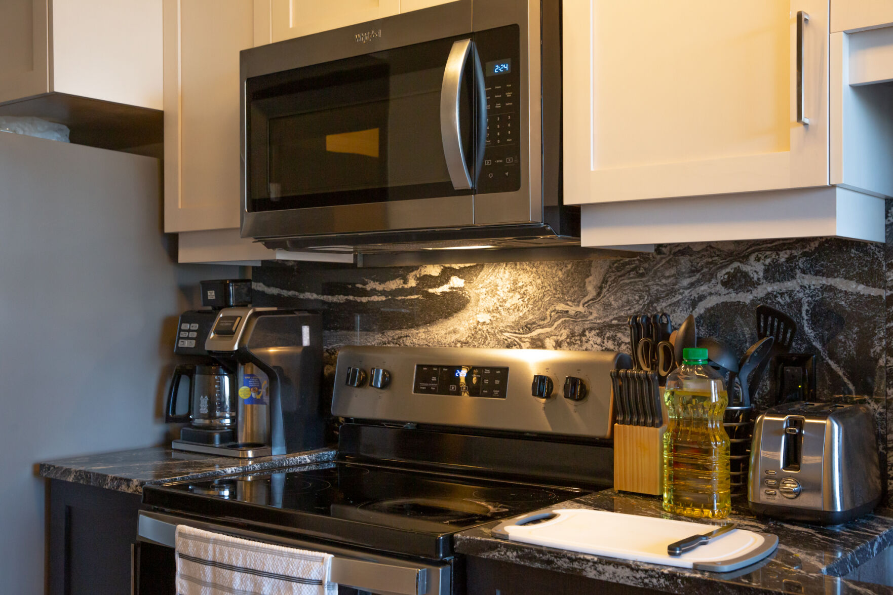 Housing issue (8) Kitchen